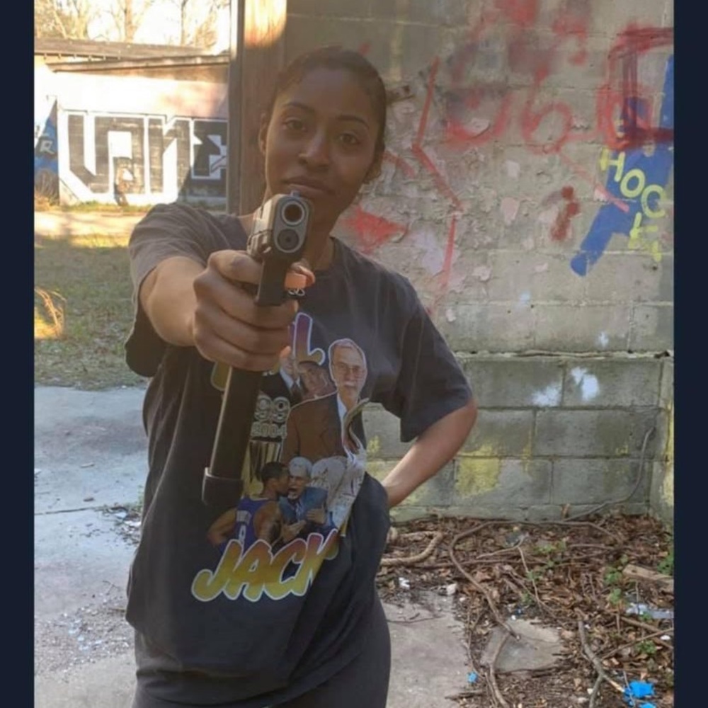 Meet your Posher, Aniijiah